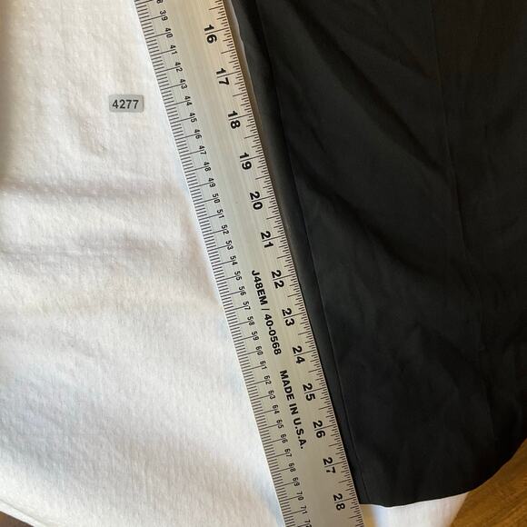 Haggar Men Dress Pants size 36 x 30 Black Mid Rise Straight Fit Premium Stretch - Picture 4 of 10